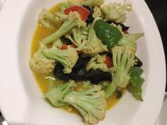 -聚汇三少·龙虾·中餐厅(莫邪路新天地店)