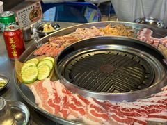-哈哈碳都·牛肋条无限自助烤肉(台江万达店)
