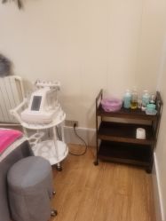 -芮娜皮肤管理·SPA中心