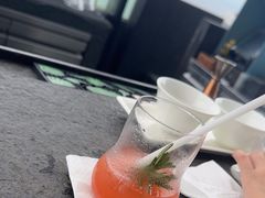 -瑰丽酒店·海吧·天际下午茶·现场DJ·天台酒吧