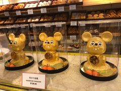 面包甜点陈列柜-老佛爷饼店