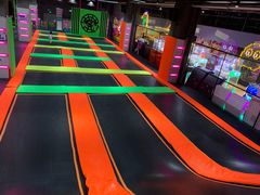 -酷跳蹦床主题公园(万胜广场店)