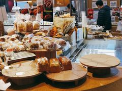面包甜点陈列柜-西村叔叔的店·面包·甜品·蛋糕(清河万象汇店)