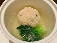 扬州狮子头-上海金陵紫金山大酒店·汇海餐厅