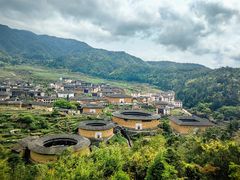 -初溪土楼群