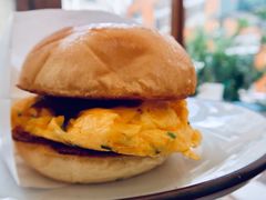 Breakfast&nbsp;in&nbsp;a&nbsp;bun-RAC BAR(安福路店)