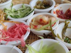 -包整·丝娃娃(一览甲秀楼风景店)