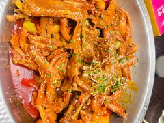 -张大师鸭爪爪特色干锅(南湖店)