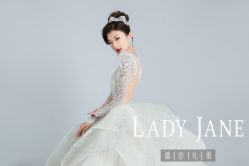 -Lady  Jane高端婚纱礼服馆