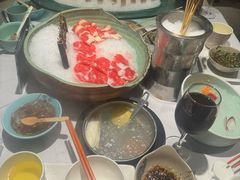 -泓炙颐凤鲜海鲜火锅料理(桐乡店)