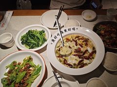 -江渔儿酸菜鱼(龙华百佳华店)