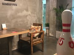 -HIGH FIVE哈福手工汉堡(桂林路店)