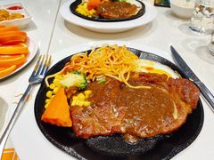 -汤姆家的牛排意面披萨(新城市广场店)