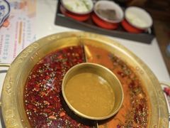 -哥老官重庆美蛙鱼头(日月光店)