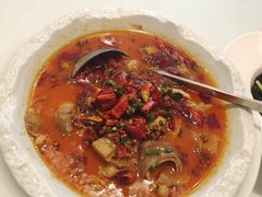 水煮肥牛-千灯盛汇·头牌粤菜(致越优城店)