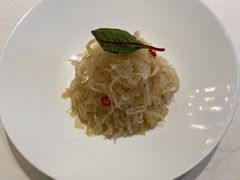 老坛酸萝卜脆蜇-红城阁·上海味道(四平路店)