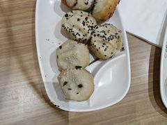 -小杨生煎(杭州东站店)