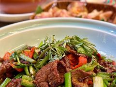 -老滇山寨•云南特色菜•地方菜•民族风情歌舞表演(金碧店)