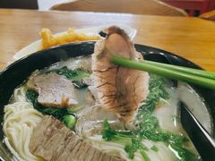 -志权牛肉面(灵山路店)