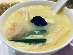 -鲁班小馆(政四街店)