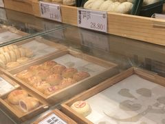 面包甜点陈列柜-泸溪河桃酥(欧尚店)