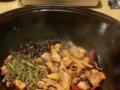 -万里闯关东铁锅炖菜馆(高新旗舰店)
