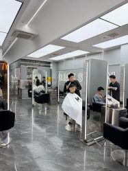 -M6 SALON