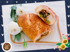 香辣双菌鸡肉包-风车面包