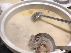 -煲大王猪肚鸡·椰子鸡火锅(红谷滩万达店)