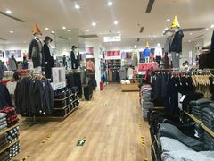 -优衣库(郑州丹尼斯大卫城店)