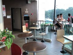 大堂-麦当劳(展览路店)