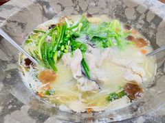 -姚记抚仙湖石锅鱼庄