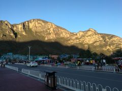 -百里峡七彩艺术小镇