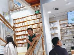 -猫的天空之城概念书店(苏州平江店)