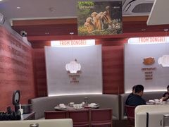 -锅飘飘·东北铁锅炖(雨花客厅店)