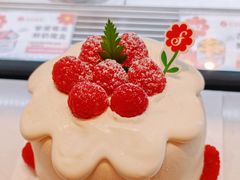 -花花卷卷·鲜食蛋糕(静安久光百货店)
