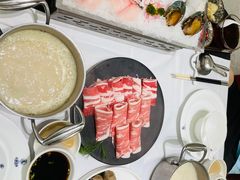 -红鼎豆捞·非遗鲍皇汤火锅(宝丰路店)