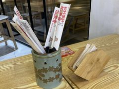 -魔都三兄弟酸辣粉·蘸卤炸串(虹桥万科店)