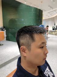 -摩登时代美发沙龙