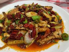 -洪霞餐馆·川菜·鲜货现炒(两江春城店)