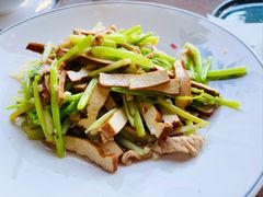 本芹三丝-壹笑茶庄·农家菜土菜杭帮菜