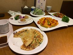 -青瓦餐厅·生鱼片·韩园烤肉(西塔店)