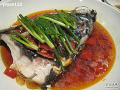 外婆家鱼头-外婆家(杭州马塍店·杭帮菜名店)