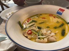 QQ酸汤鱼-蜜桃餐厅·伴山(湖滨商业街店)