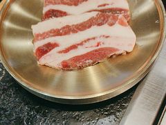 -臻牛烤肉