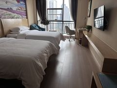 -维也纳酒店(重庆西站巴国城店)