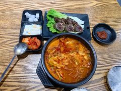-吴草鸡爪오초닭발韩食堂(融恒盈嘉中心店)