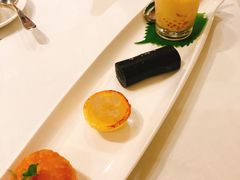 甜点拼盘-香港喜来登酒店天宝阁