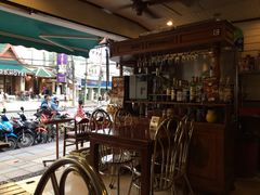 -Dang restaurant (patong phuket)