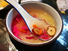 银耳汤-箱美术馆私房菜(水晶郦城店)
